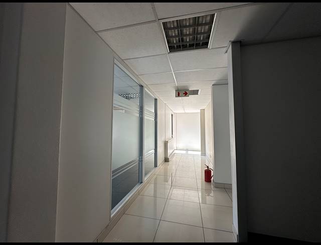 311M² OFFICE TO LET IN SANDTON CENTRAL